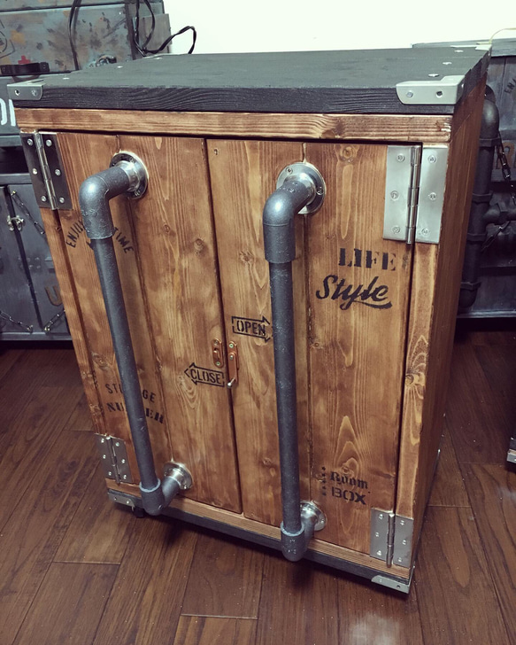 木製 コンテナ風 インテリア