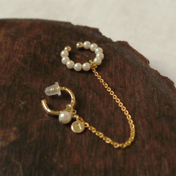 ｜２way｜パールのツインイヤーカフ｜選べるイニシャル｜EC27-2 5枚目の画像