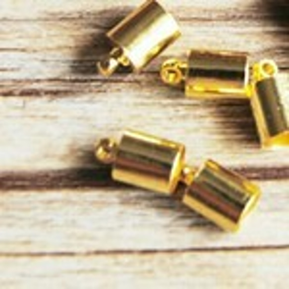 【直輸入】タッセルキャップ*ガラスキャップ*ビーズキャップ*ゴールド*20個セット*10×6mm(内径5mm) 1枚目の画像