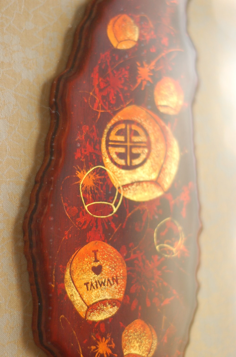 手塗り金箔日本の漆器台湾スカイランタン壁画装飾品はこの1つだけ動作します