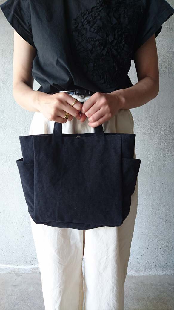 square tote S  クロ 1枚目の画像