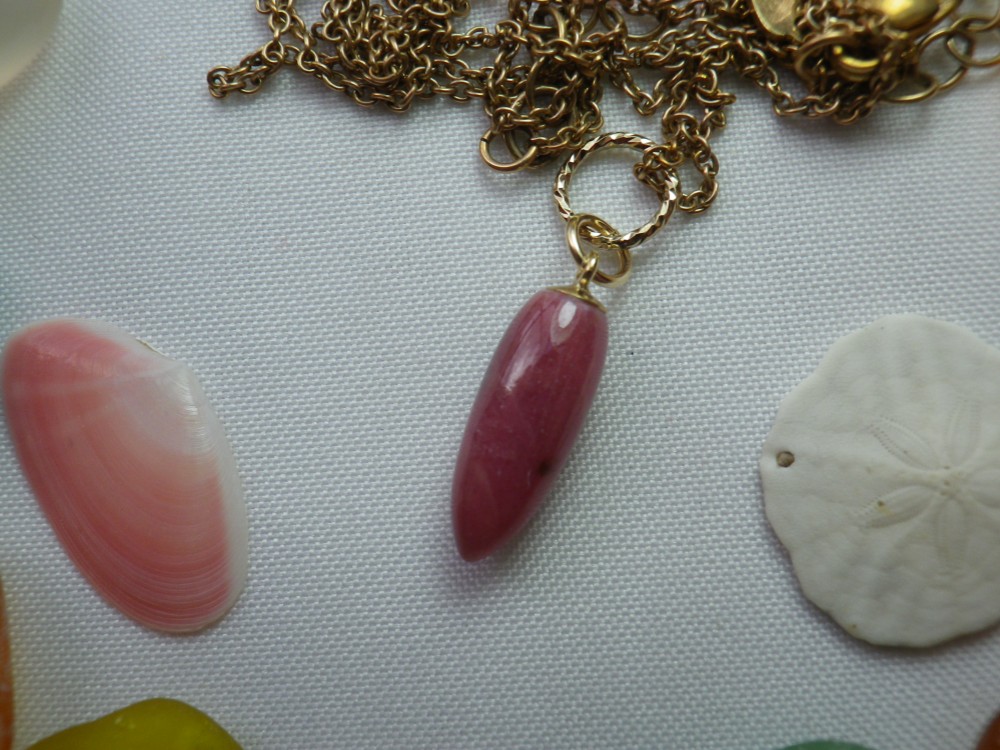 野田玉川鉱山 マリンローズ バラ輝石ロードナイト ペンダント雫　新品　保証書つき ペンダント雫　新品　保証書つき マリンローズ バラ輝石ロードナイト 野田玉川鉱山