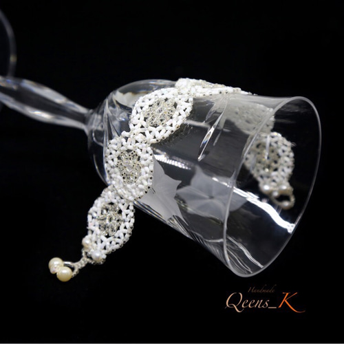 新作】まるでレース編みのような＊繊細ビーズブレスレット