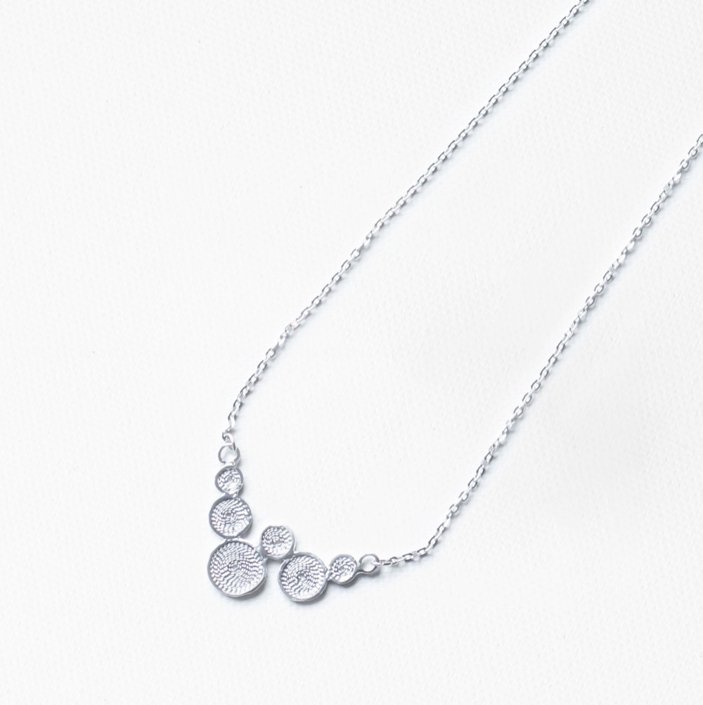 Diamond dust ネックレス