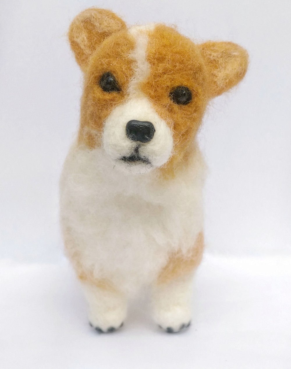 ウールは、バーチャルリアリティのペットの犬を感じた - コーギーのタフティングサブセクション（カスタマイズしました）