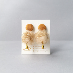 ポリマークレイ × シフォンチュール costume jewelry ピアス -gold-〈特集掲載〉 5枚目の画像