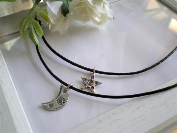 カレンシルバー、星と月のネックレス