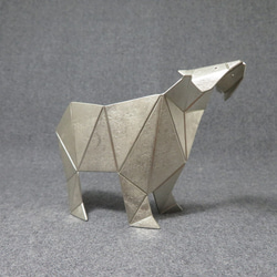 オリ・カザリ『クマ』銀色のクマ・洋銀製 3枚目の画像