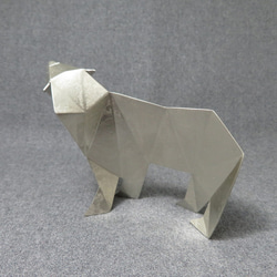 オリ・カザリ『クマ』銀色のクマ・洋銀製 4枚目の画像