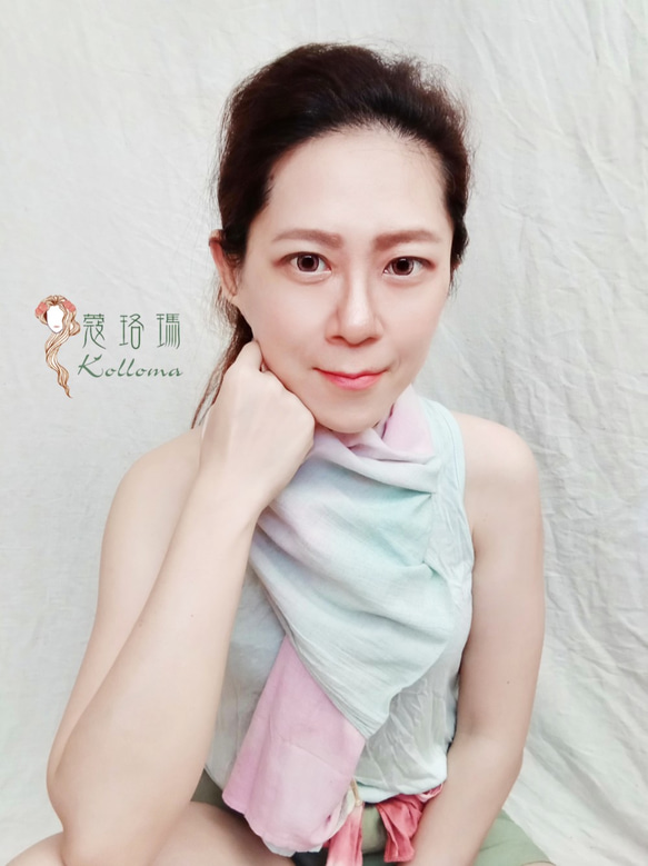 ♔蔻珞瑪♘  Ⓓⓔⓢⓘⓖⓝ 渲染棉質短圍巾-粉紅綠 第3張的照片