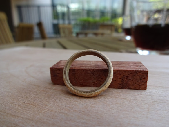 木の指輪【サクラ+ホオ】 1枚目の画像
