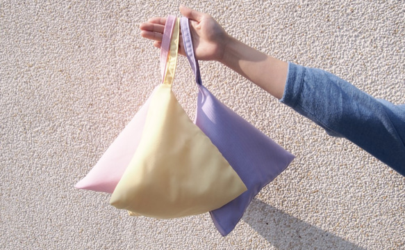 紫色 少女 x 格子 幾何 三角 化妝包/錢包 (M) 第5張的照片