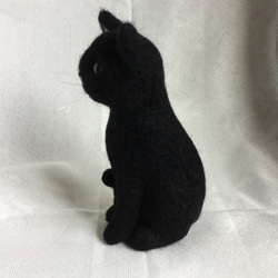 羊毛フェルト 黒猫 4枚目の画像