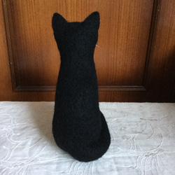 羊毛フェルト 黒猫 5枚目の画像