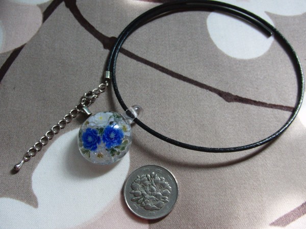 ガラスのペンダント