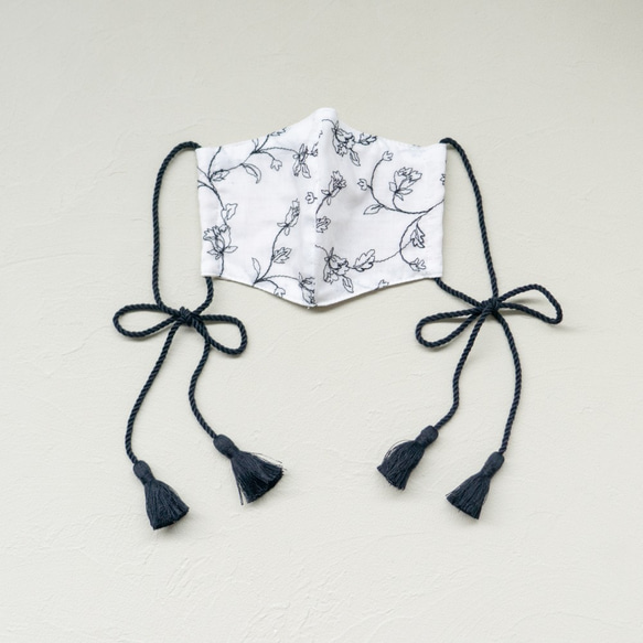 cotton lace double gauze tassel ribbon mask  (monochrome） 1枚目の画像