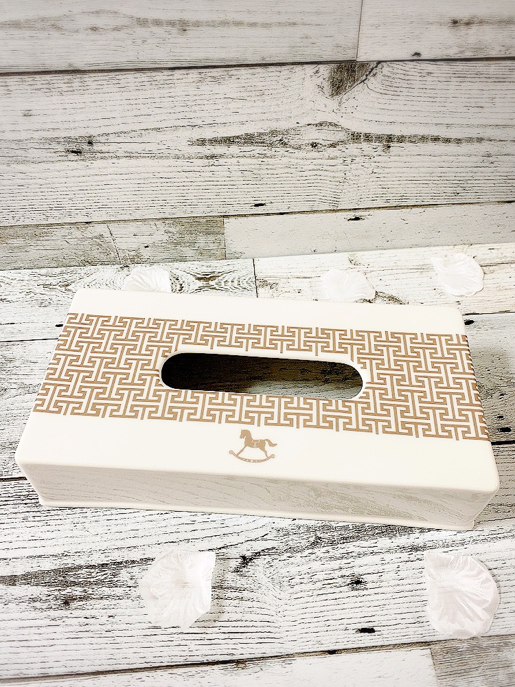 ベージュ✨クラシカル柄✨ティッシュケース✨ 4,200円