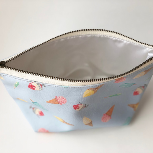 アイスクリームポーチ ⭐︎新品・未使用品⭐︎アイスクリーム型ポーチ(ニット) - メルカリ