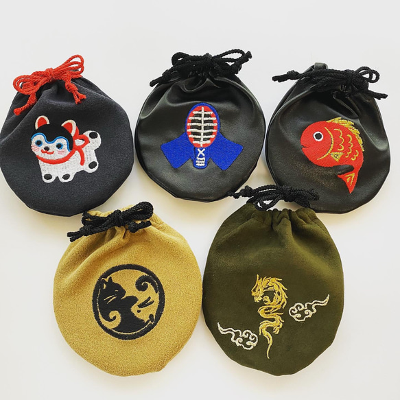フルーツバスケット　お守り　赤い巾着　セット フルーツバスケットお守り 赤い巾着セット フルーツバスケット お守り
