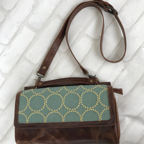 訳ありショルダーなし ミナペルホネンの生地タンバリン 本革 バンド  