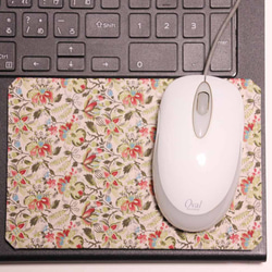 ノートPCの端っこで使うマウスパッド・小花002 3枚目の画像