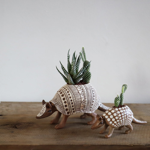 アルマジロ / 柄（大）植木鉢 一輪挿し・花瓶・花器 kiku 通販 7791027