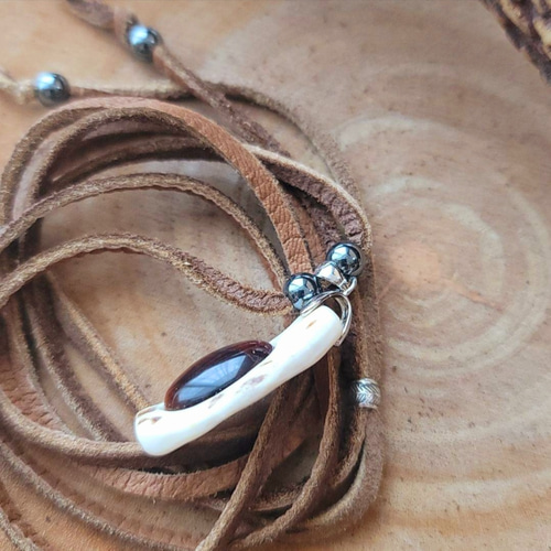 鹿の角＆タイガーアイ ペンダント