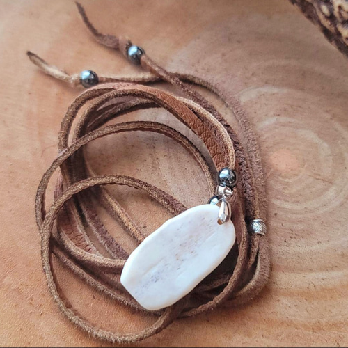 鹿の角＆タイガーアイペンダント