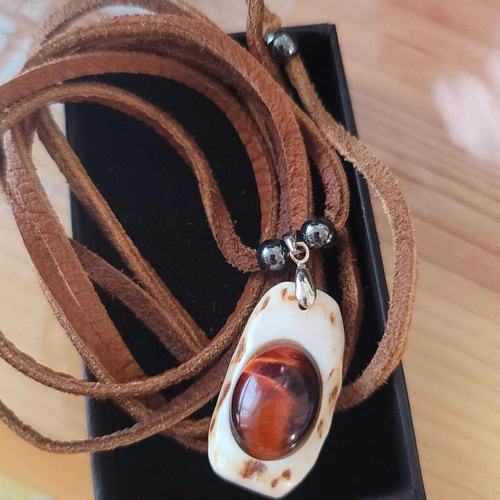 鹿の角＆タイガーアイペンダント