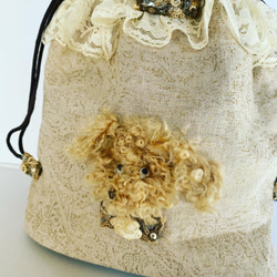 恥ずかしがり屋のトイプードル　巾着バッグ　ハンドバッグ　レース　愛犬　オーダー　犬　プードル 4枚目の画像