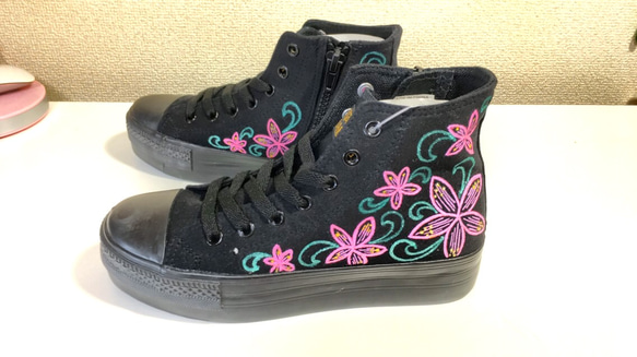 ハイカット ペイントスニーカー 花柄 スニーカー hm graffiti