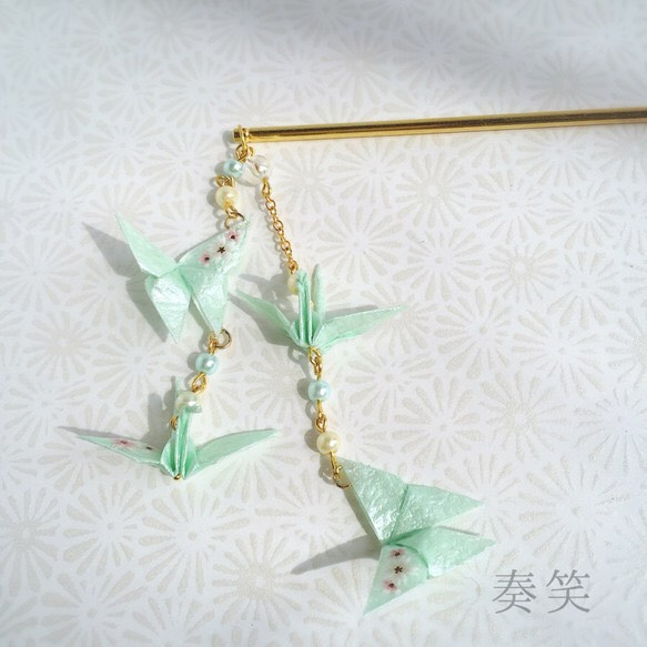 桜の鶴と蝶の簪 ミント 1枚目の画像