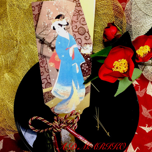 和モダンなリバーシブル元禄娘と桜柄 羽子板 オリジナル一点物台座付き