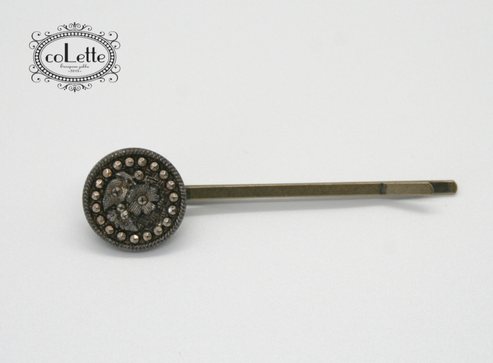 アンティークラスターボタンヘアピン／黒ラスター・真ん中フラワーボタン(ARBP-001)