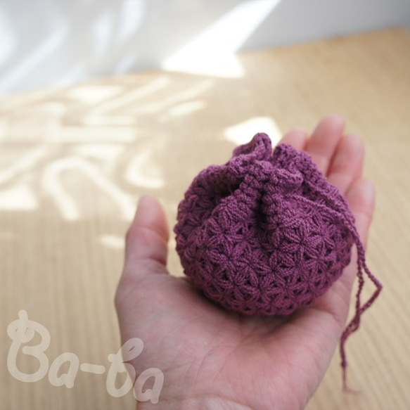 NEW♪ばあば作、細かいリフ編みのちびちび巾着（紫・KPPR2） 8枚目の画像