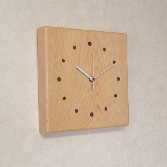 天然木《木曾桧》木製時計3（掛け時計） 4枚目の画像