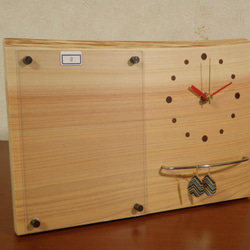 フォトフレーム付き　木製時計　桧2（置き時計） 3枚目の画像