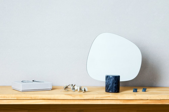 小森林鏡子 (Wide) - 黑大理石、桌鏡、設計家飾 第3張的照片