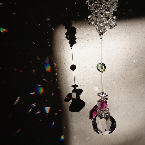 クリスタルビーズの天使が揺れる クリスマス オーナメント〈サン