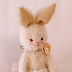 バレリーナを夢見る白ウサギ／テディベア 2枚目の画像