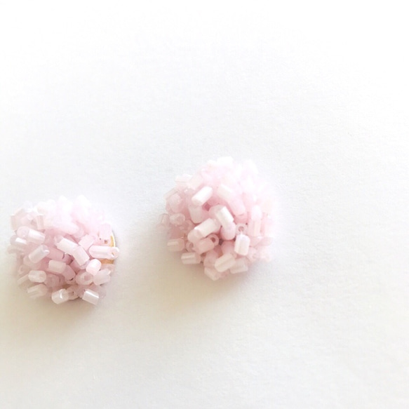 「#2046」ビーズ 丸型 ワッペン(ピンク)✴︎2個セット 2枚目の画像