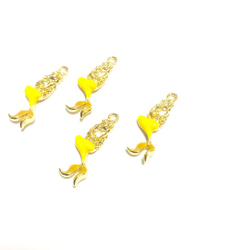 「#3587」 ゴールド 人魚姫 チャーム ✴︎4個セット 2枚目の画像