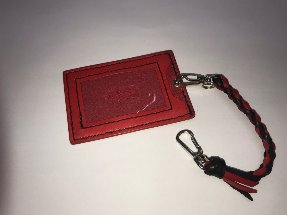 革作品　ウォレットロープ付きカービングパスケース