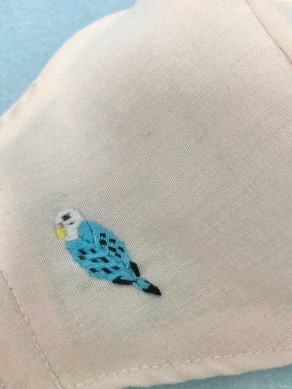 セキセイインコ刺繍のきれいめシンプル布マスク セキセイインコ