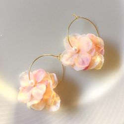 再販♡紫陽花ピアス 1枚目の画像