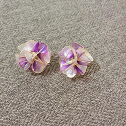 Pigtail 幸福的捧花（紫）手作飾品（一對） 第2張的照片