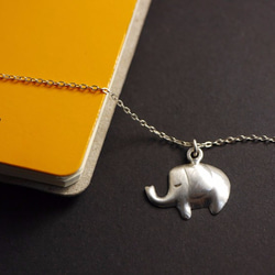 Elephant Necklace - Custom Hand Stamped - Silver 925 2枚目の画像