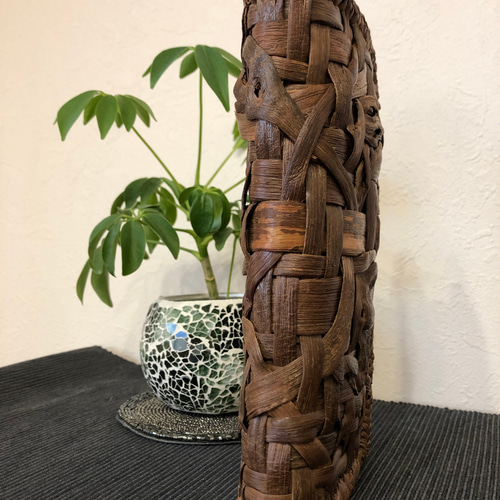 山葡萄の皮 希少 花瓶 山ぶどう