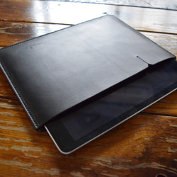 [受注生産品] 栃木レザー iPadケース(9.7インチ) MNC-07 BLACK 2枚目の画像