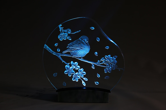 春の雀　LED照明付きエッチングガラスパネルオブジェ 2枚目の画像